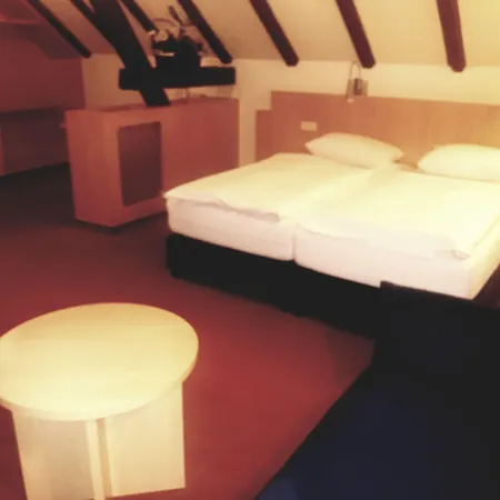 ホテル Hotel-gasthof Talblick