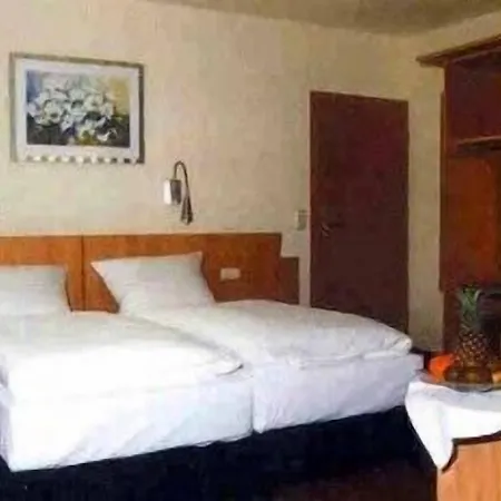 فندق Hotel-gasthof Talblick 3*