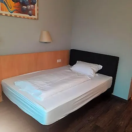 Hotel-gasthof Talblick Hotell Esselbach