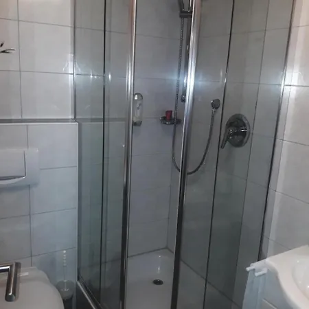 Hotel-gasthof Talblick Hotell Esselbach